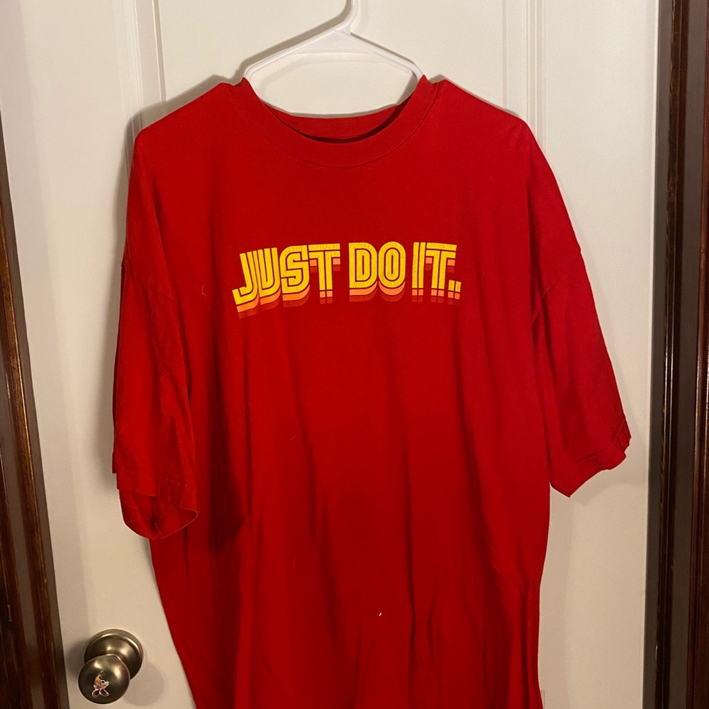 Nike T-shirt “Let’s Do It”